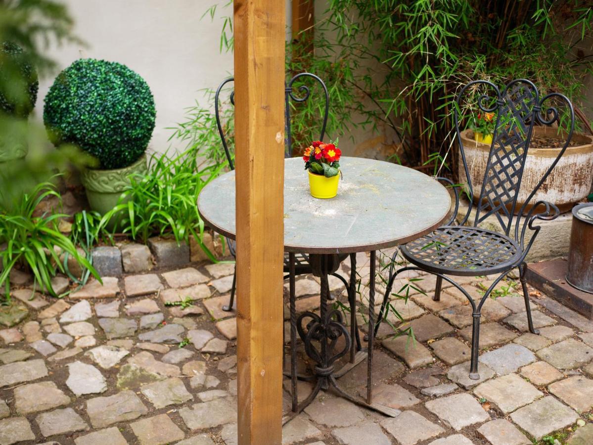 Romantic Nest Under Prague Castle Экстерьер фото