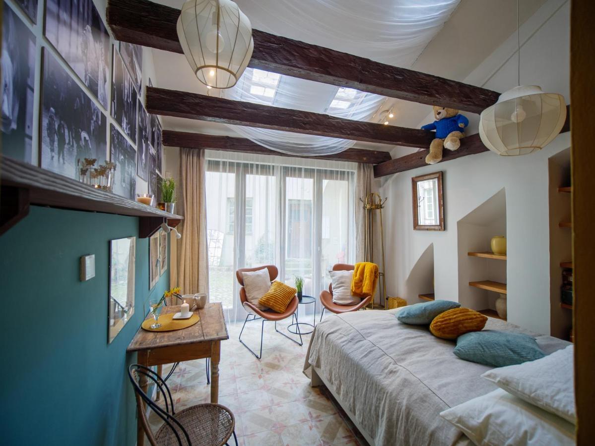 Romantic Nest Under Prague Castle Экстерьер фото